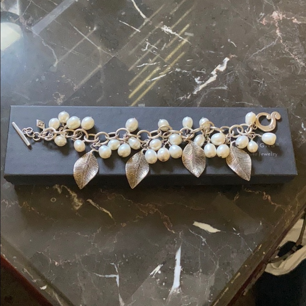 Silpada Silver Leaf Charm Bracelet